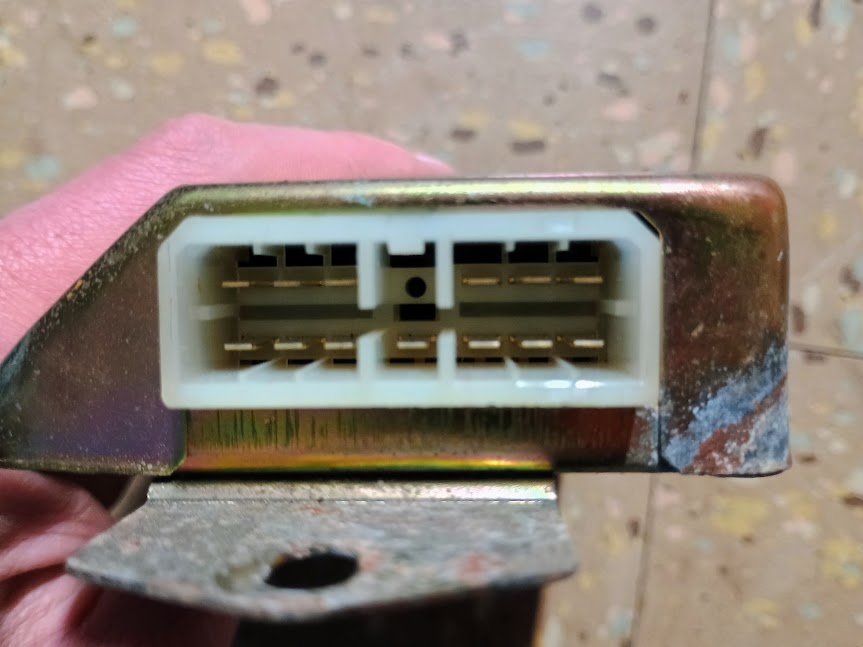 1984-1985 Mazda RX7 Cruise Control Electronic Module