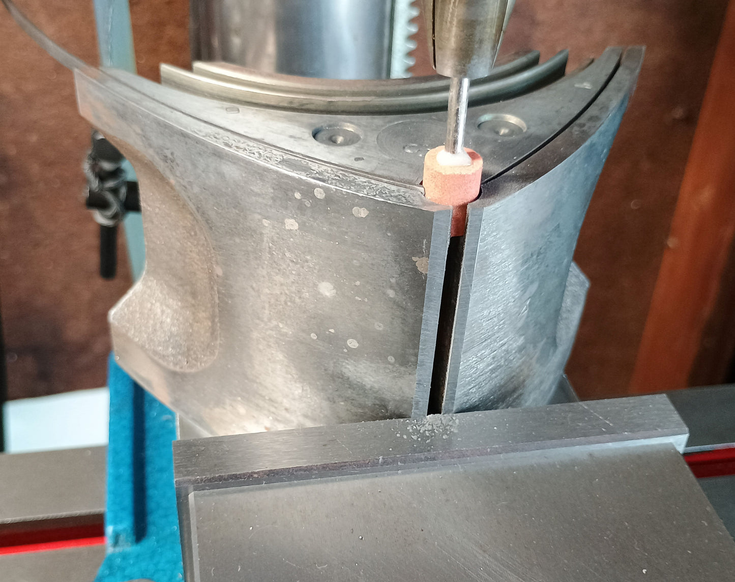 RRR Side Seal Grind Vice Tool